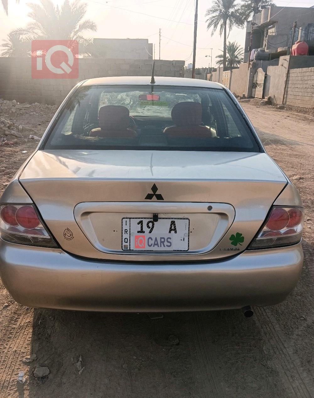 میتسوبیشی لانسەر